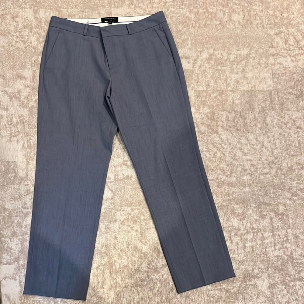 Grey Banana Republic dress / business pant size 6